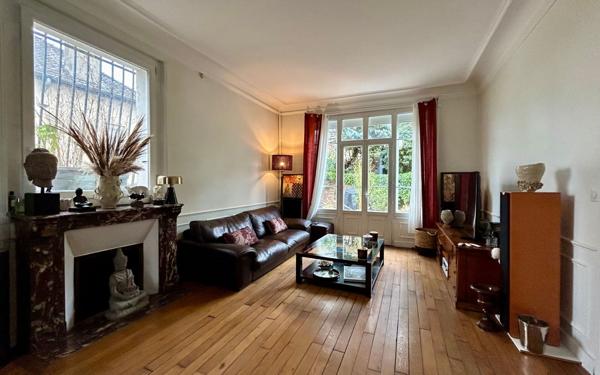 Maison à vendre    6 pièces • 190,55 m2 Saint-Pierre-du-Perray