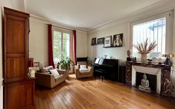 Maison à vendre    6 pièces • 190,55 m2 Saint-Pierre-du-Perray