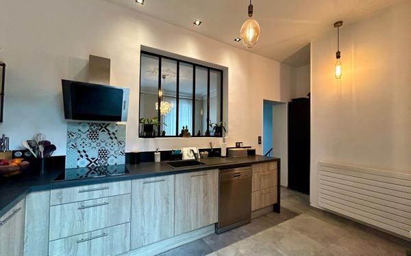 Maison à vendre    6 pièces • 190,55 m2 Saint-Pierre-du-Perray