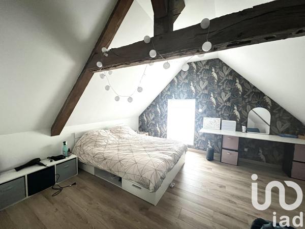 Maison de ville 6 pièces de 124 m² à Cérans-Foulletourte (72330)