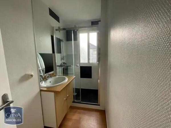 Appartement à louer 3 pièces 58.1m²