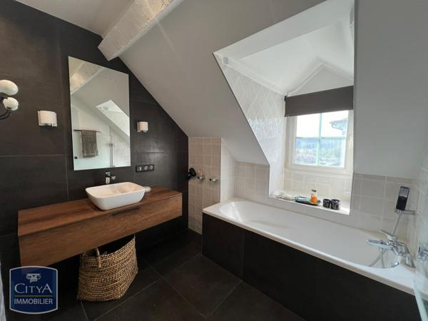 Appartement à louer 4 pièces 83.74m²