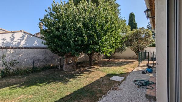 Entraigues-sur-la-Sorgue (84320) Charmante maison à Entraigues-sur-la-Sorgue