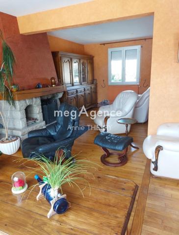 Maison à PLOUAY, 56240 - 6 pièces 159m²