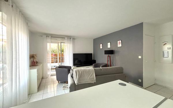 Appartement à vendre    2 pièces •  Miramas