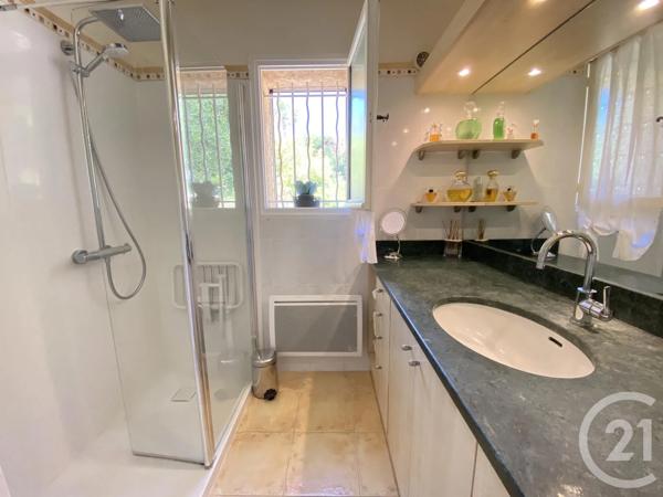 Maison à vendre  4 pièces - 91,57 m 2   STE MAXIME  - 83