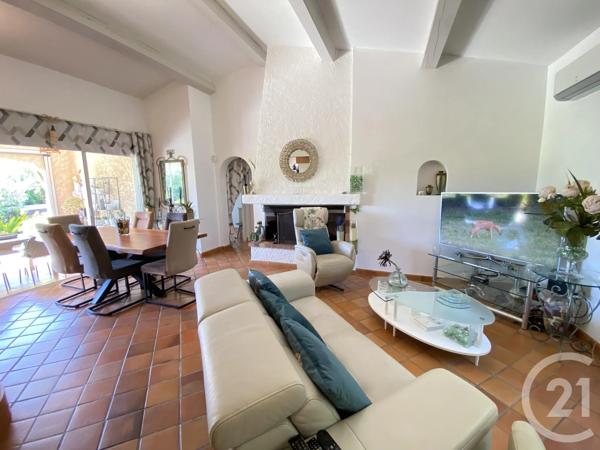 Maison à vendre  4 pièces - 91,57 m 2   STE MAXIME  - 83