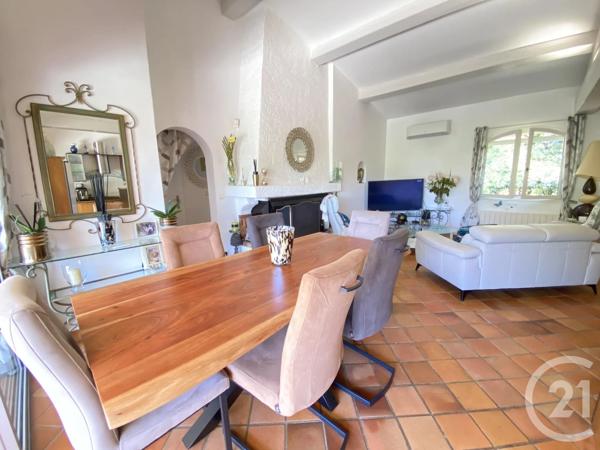 Maison à vendre  4 pièces - 91,57 m 2   STE MAXIME  - 83