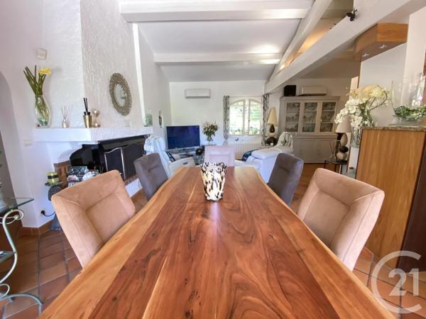 Maison à vendre  4 pièces - 91,57 m 2   STE MAXIME  - 83