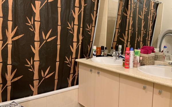 Appartement à vendre    3 pièces • 56 m2 Lescar