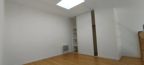 Appartement duplex lumineux 36m2 Parking et terrasse quartier les Minimes LA ROCHELLE (17)