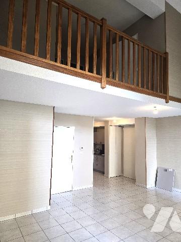 Appartement duplex 91,28 m² – 3 chambres – Terrasse – Parking couvert