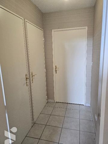 Appartement duplex 91,28 m² – 3 chambres – Terrasse – Parking couvert
