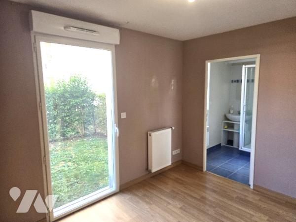 Appartement duplex 91,28 m² – 3 chambres – Terrasse – Parking couvert