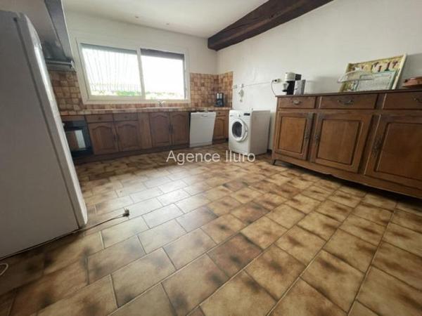 Maison - Proximite oloron-sainte-marie - Réf.:205426 PROXIMITE OLORON - GRANDE MAISON T6 EN PIERRES AVEC COUR, JARDIN ET GARAGE AU CACHET DE L' ANCIEN -