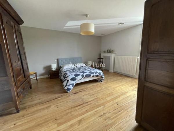 Maison - Proximite oloron-sainte-marie - Réf.:205426 PROXIMITE OLORON - GRANDE MAISON T6 EN PIERRES AVEC COUR, JARDIN ET GARAGE AU CACHET DE L' ANCIEN -