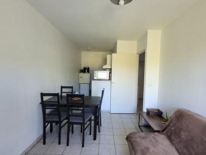 Maison - Proximite oloron-sainte-marie - Réf.:205426 PROXIMITE OLORON - GRANDE MAISON T6 EN PIERRES AVEC COUR, JARDIN ET GARAGE AU CACHET DE L' ANCIEN -