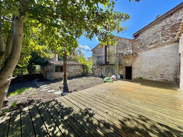 Maison de village avec garage et jardin Penne-d'Agenais (47140)