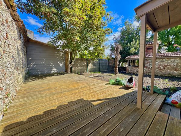Maison de village avec garage et jardin Penne-d'Agenais (47140)