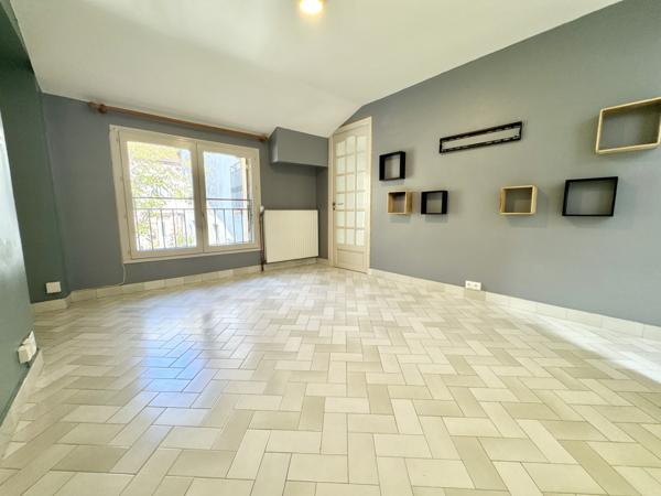 Maison de village avec garage et jardin Penne-d'Agenais (47140)