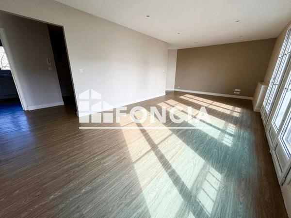 Location Appartement 3 pièces 77.09 m² - 3EME ETAGE Vannes 56000