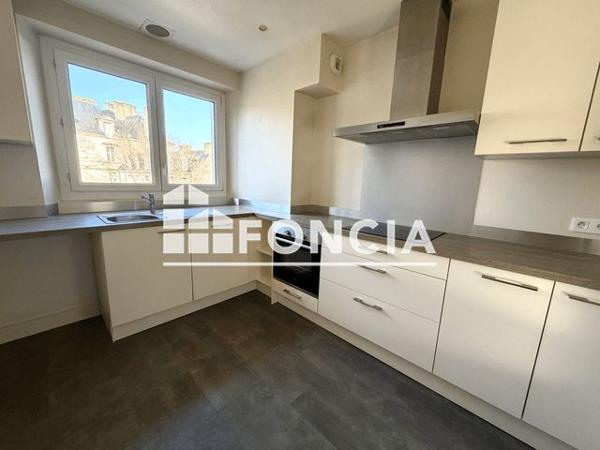 Location Appartement 3 pièces 77.09 m² - 3EME ETAGE Vannes 56000