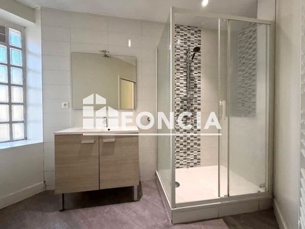 Location Appartement 3 pièces 77.09 m² - 3EME ETAGE Vannes 56000