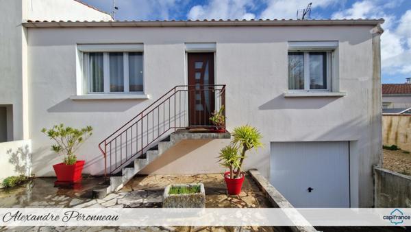 à vendre LA ROCHELLE St Eloi Maison 2 chambres + Grand sous sol aménageable