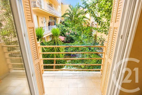 Appartement T3 à vendre  3 pièces - 59,52 m 2   MENTON  - 06