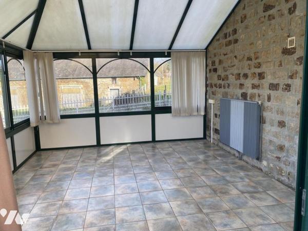 ENSEMBLE IMMOBILIER AVEC DEPENDANCES ET TERRAIN 