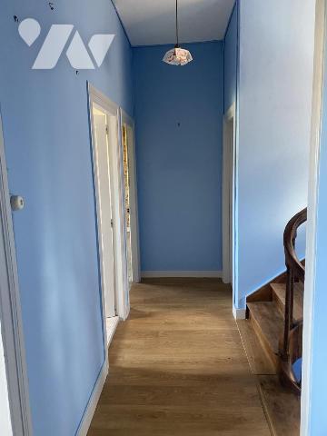 ENSEMBLE IMMOBILIER AVEC DEPENDANCES ET TERRAIN 