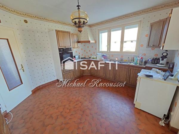 ETANG SUR ARROUX – Maison individuelle de 132 m² avec un terrain de 1057 m²