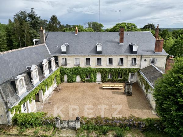 Château du XVIIIe siècle à proximité de Tours