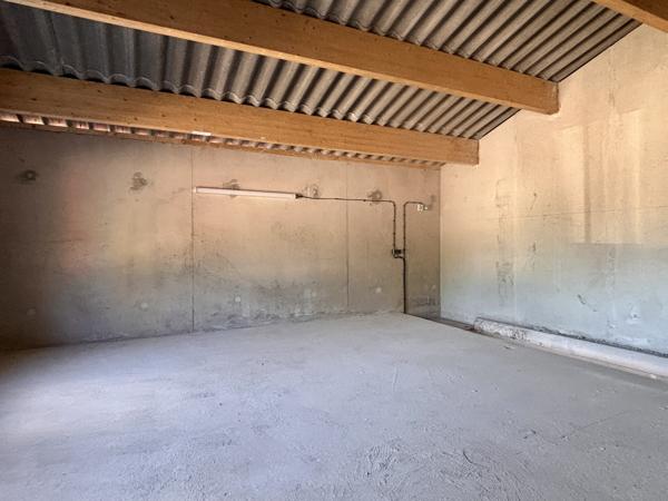 Fonds De Commerce
        
        - 68 m² 13 440 € *