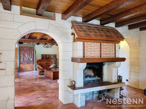 À vendre Propriété avec Maison en pierre de 280 m² avec et parc de 7 hectares avec lac à Mézin