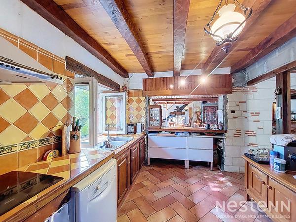 À vendre Propriété avec Maison en pierre de 280 m² avec et parc de 7 hectares avec lac à Mézin