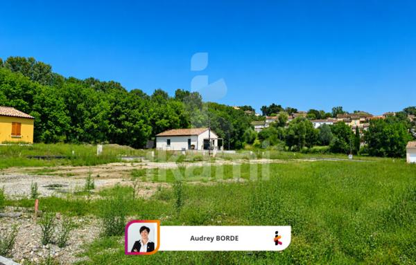 Terrain à Batir de 713 m²