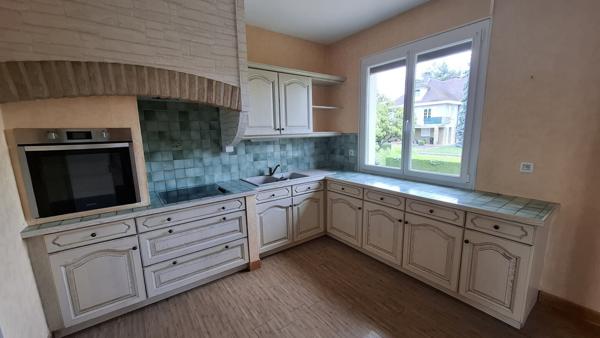 VILLA COSSUE ET LUMINEUSE DE 140M2