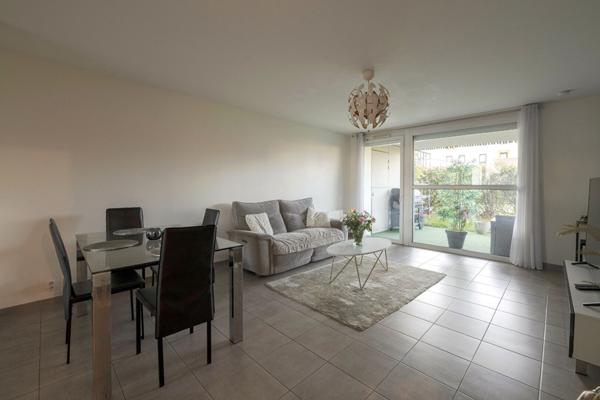 Bruz centre - Appartement 4 pièces - terrasse et jardin - 2 parking - Cellier