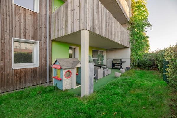 Bruz centre - Appartement 4 pièces - terrasse et jardin - 2 parking - Cellier