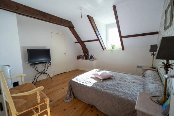 MAISON/LONGERE FORT POTENTIEL