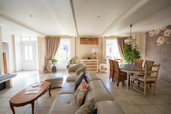 MAISON/LONGERE FORT POTENTIEL