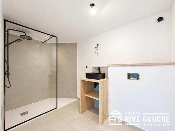 Cheyssieu – Maison mitoyenne rénovée de 140 m² avec jardin et terrasse