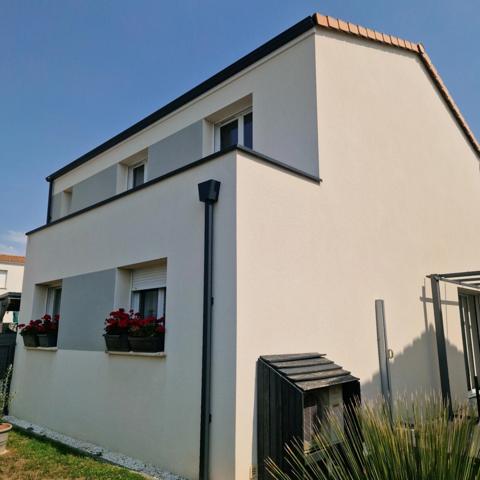 Maison récente à vendre 6 pièces 5 chambres proche centre LE LOROUX BOTTEREAU (44)