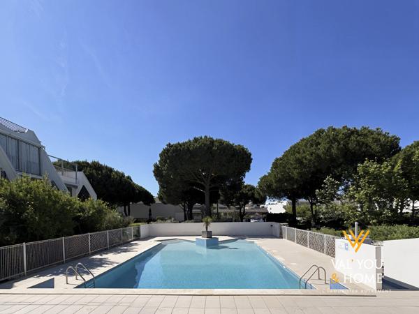 Appartement La Grande Motte – Rez-de-jardin 90 m² de vie global, 6 couchages, Piscine & Parking