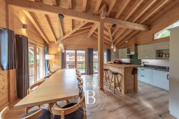 Morzine, Chalet 6 Chambres -  188 m² à vendre