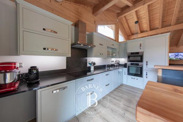 Morzine, Chalet 6 Chambres -  188 m² à vendre