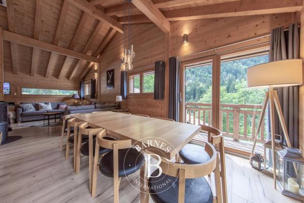 Morzine, Chalet 6 Chambres -  188 m² à vendre
