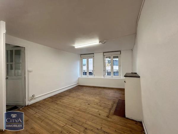 Local commercial à louer 77.95m²