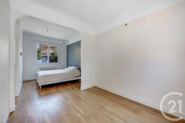 Maison à vendre  6 pièces - 163,83 m 2   MONTROUGE  - 92